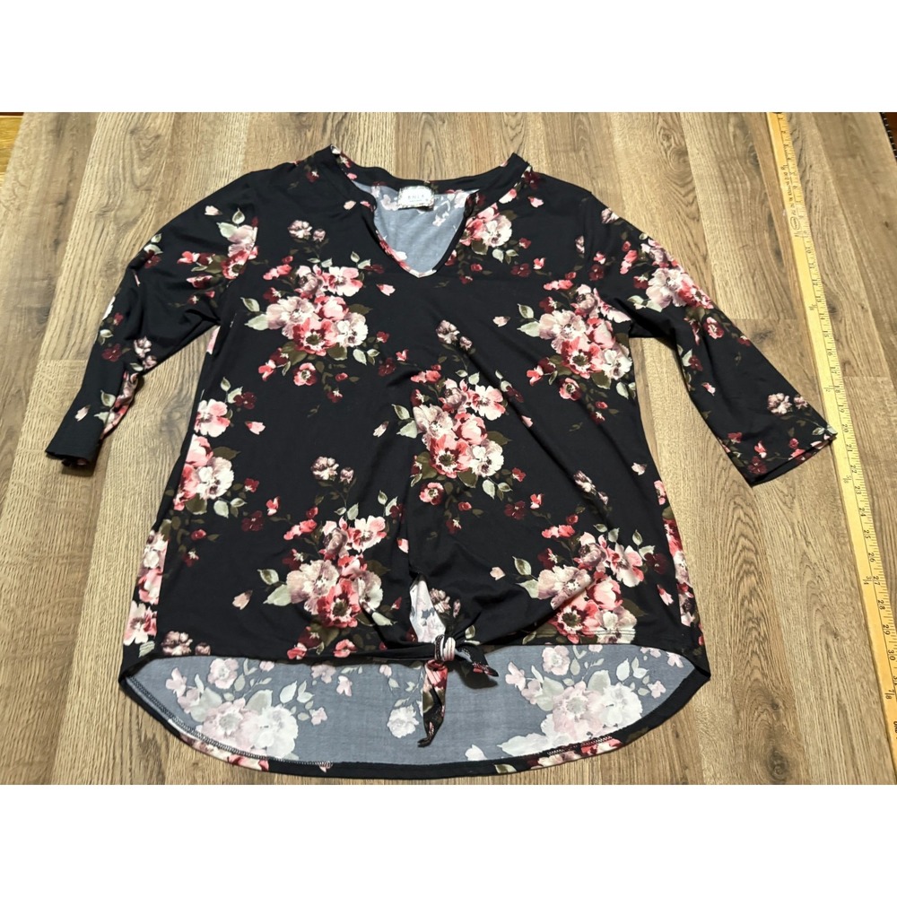 BNLK Shirt Women's XL  Black Pink White Brown Floral 3/4 Sleeve V-neck
